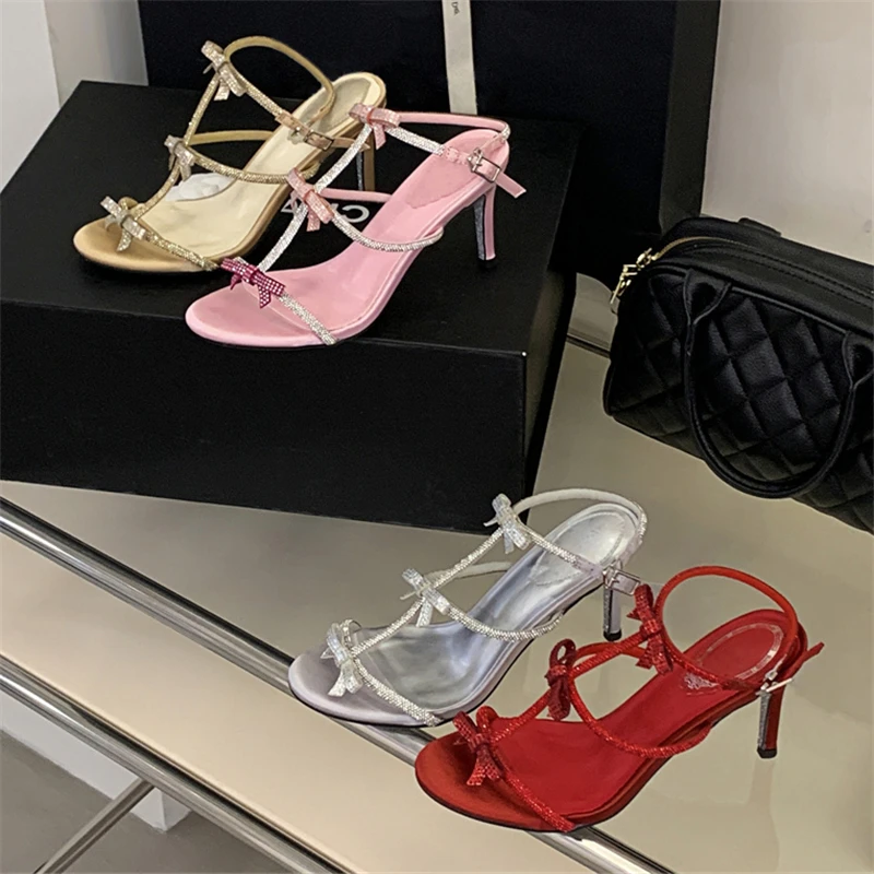 Sandálias Gladiadoras Feminina - Summer Clothing Petite avaliação e preço